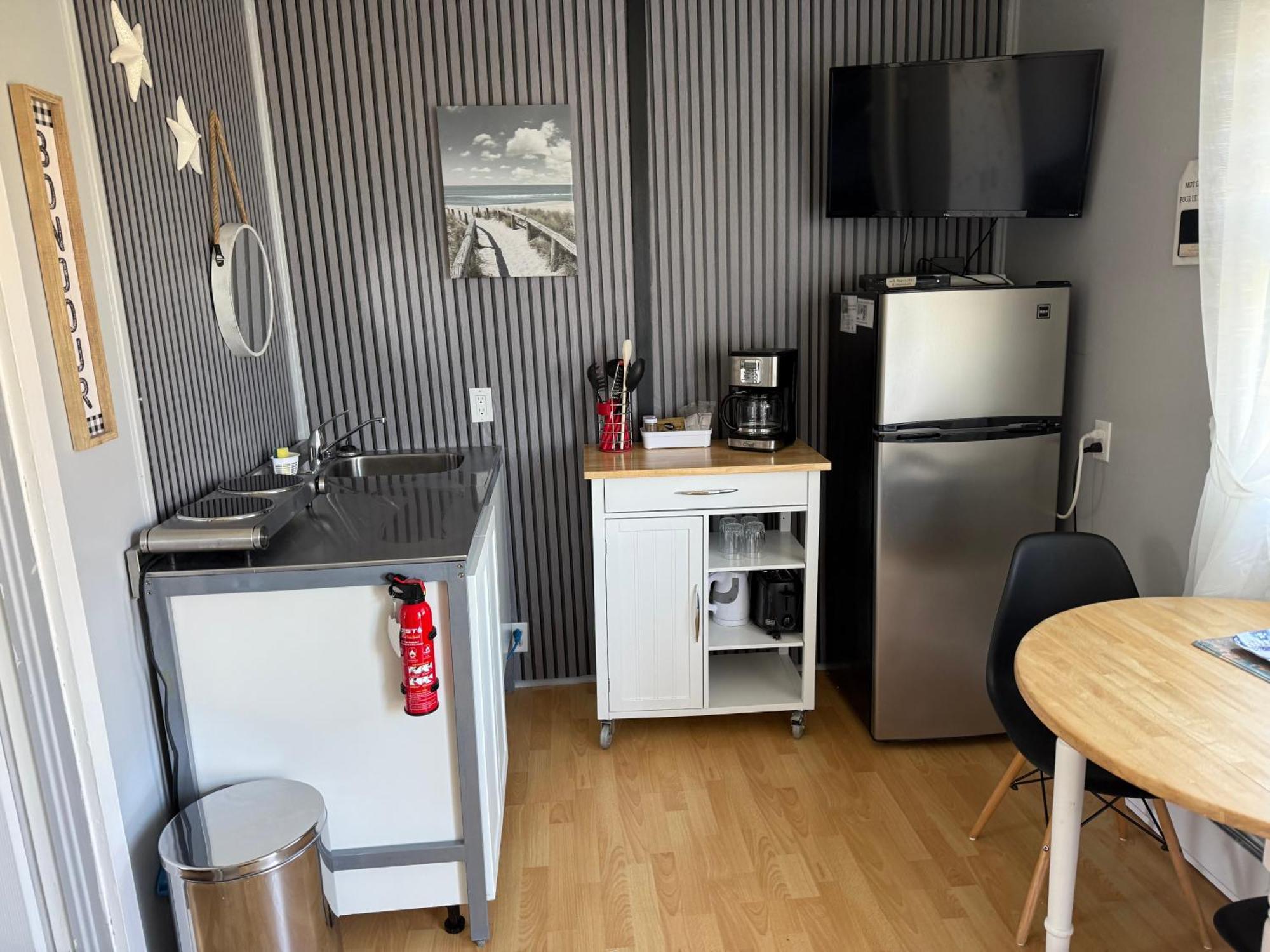Motel Le Repos 佩尔塞 外观 照片